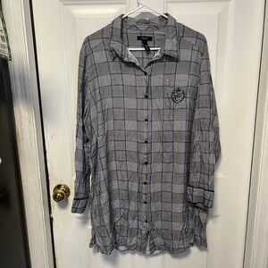 Chaps Black, White, and Purple Plaid Sleep shirt women’s Xl